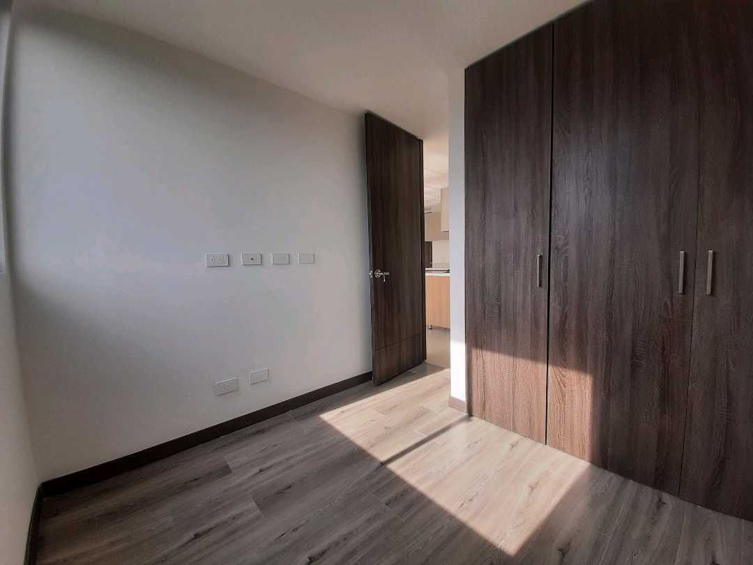 arriendo_apartamento_en_forest_1726176350-0981_226