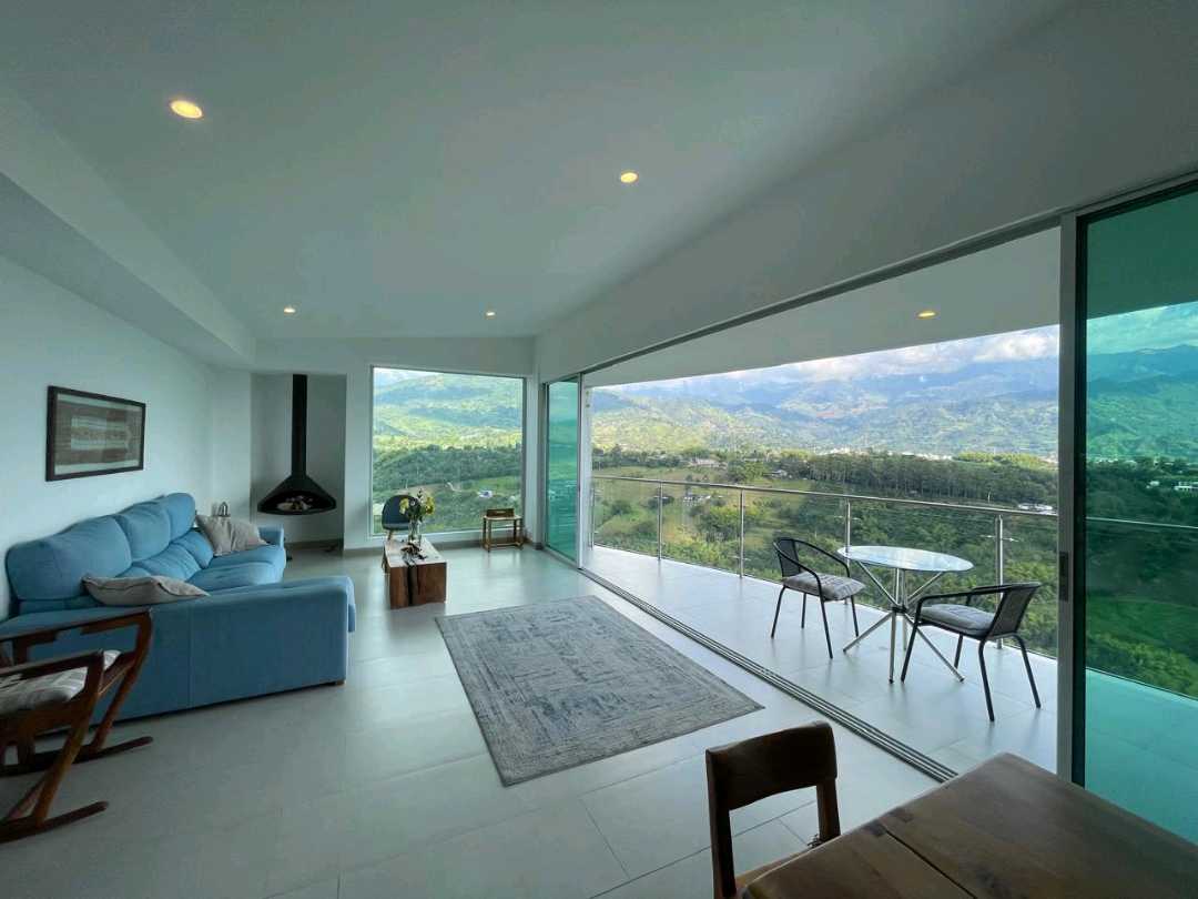 se_vende_penthouse_en_sector_e_1739895339-2592_5966