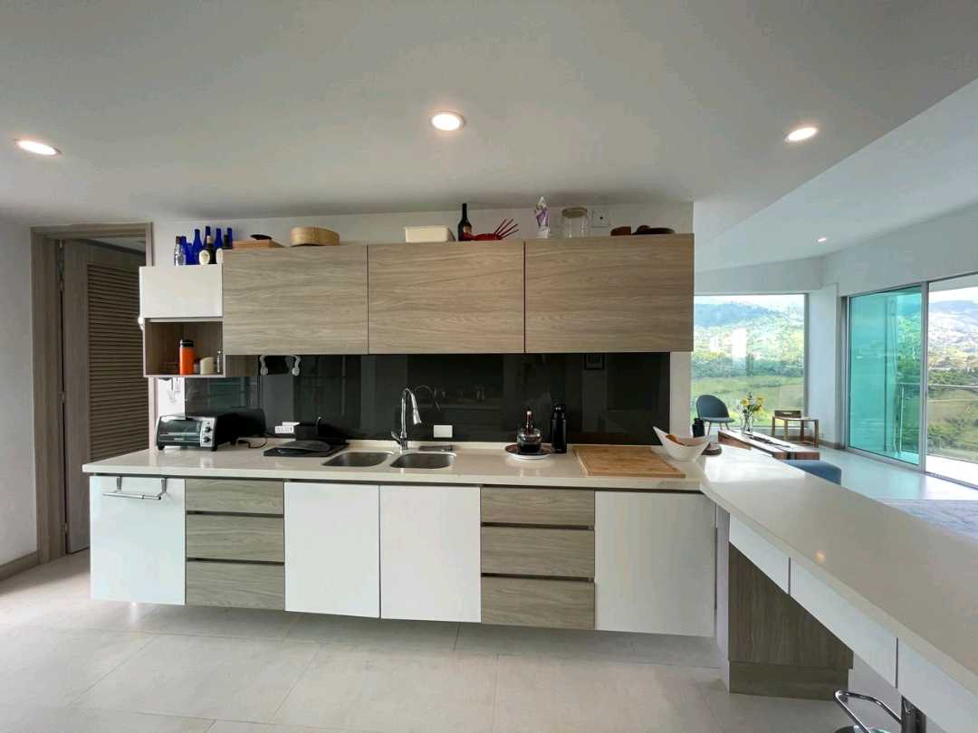 se_vende_penthouse_en_sector_e_1739895347-3803_9787