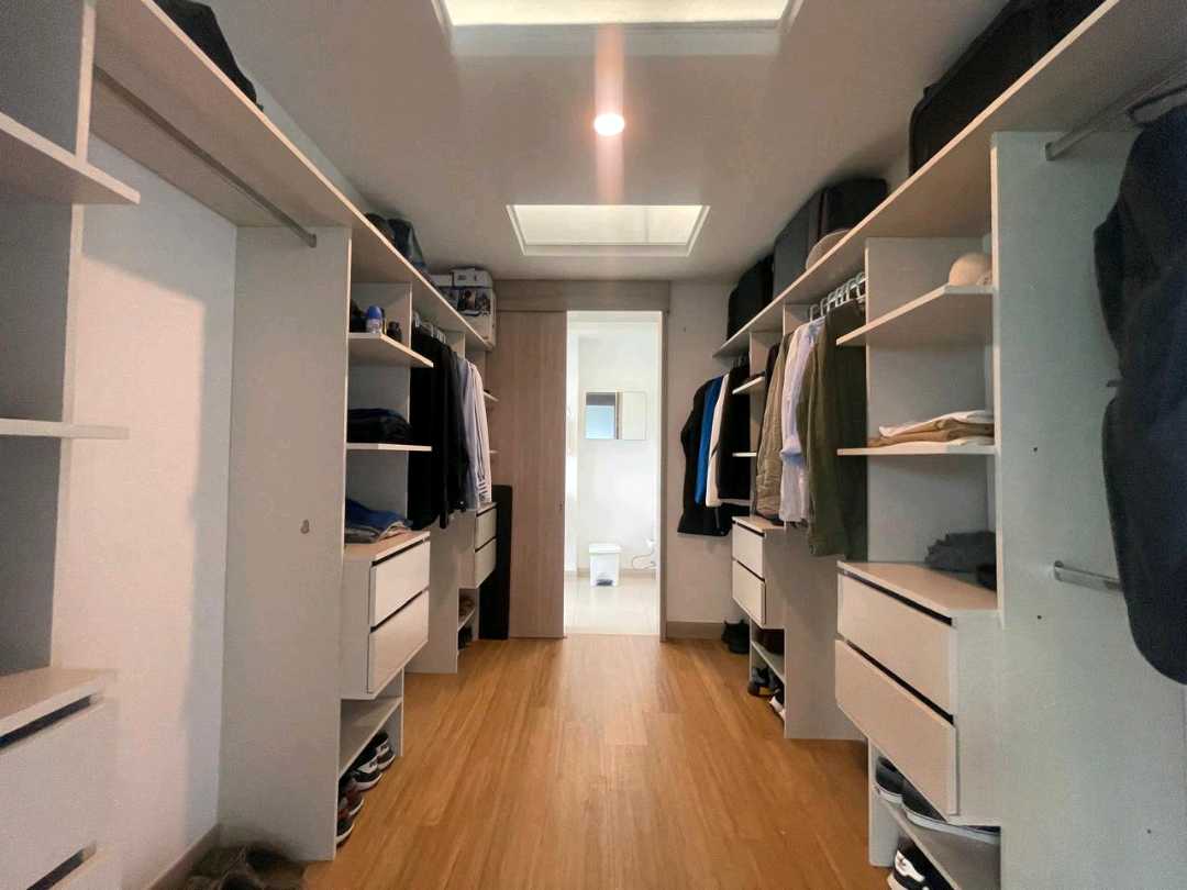 se_vende_penthouse_en_sector_e_1739895366-1051_5562